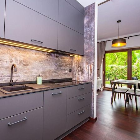 Inpoint 2-Bedrooms Apartment With Private Garden And Free Parking Krakau Exterior foto