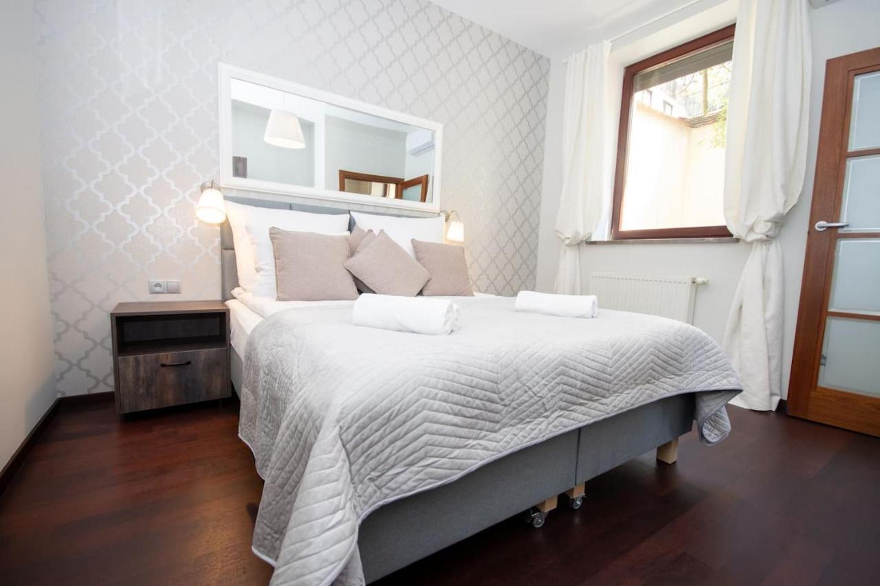 Inpoint 2-Bedrooms Apartment With Private Garden And Free Parking Krakau Exterior foto
